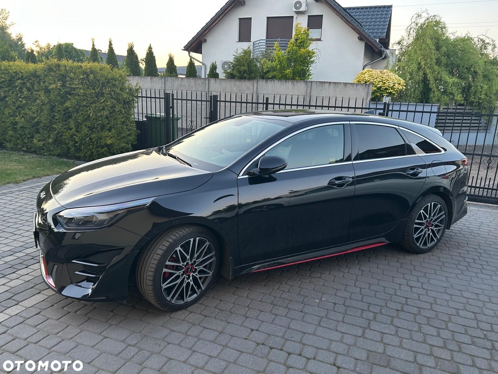Kia ProCeed 1.6 T-GDI GT DCT - 1