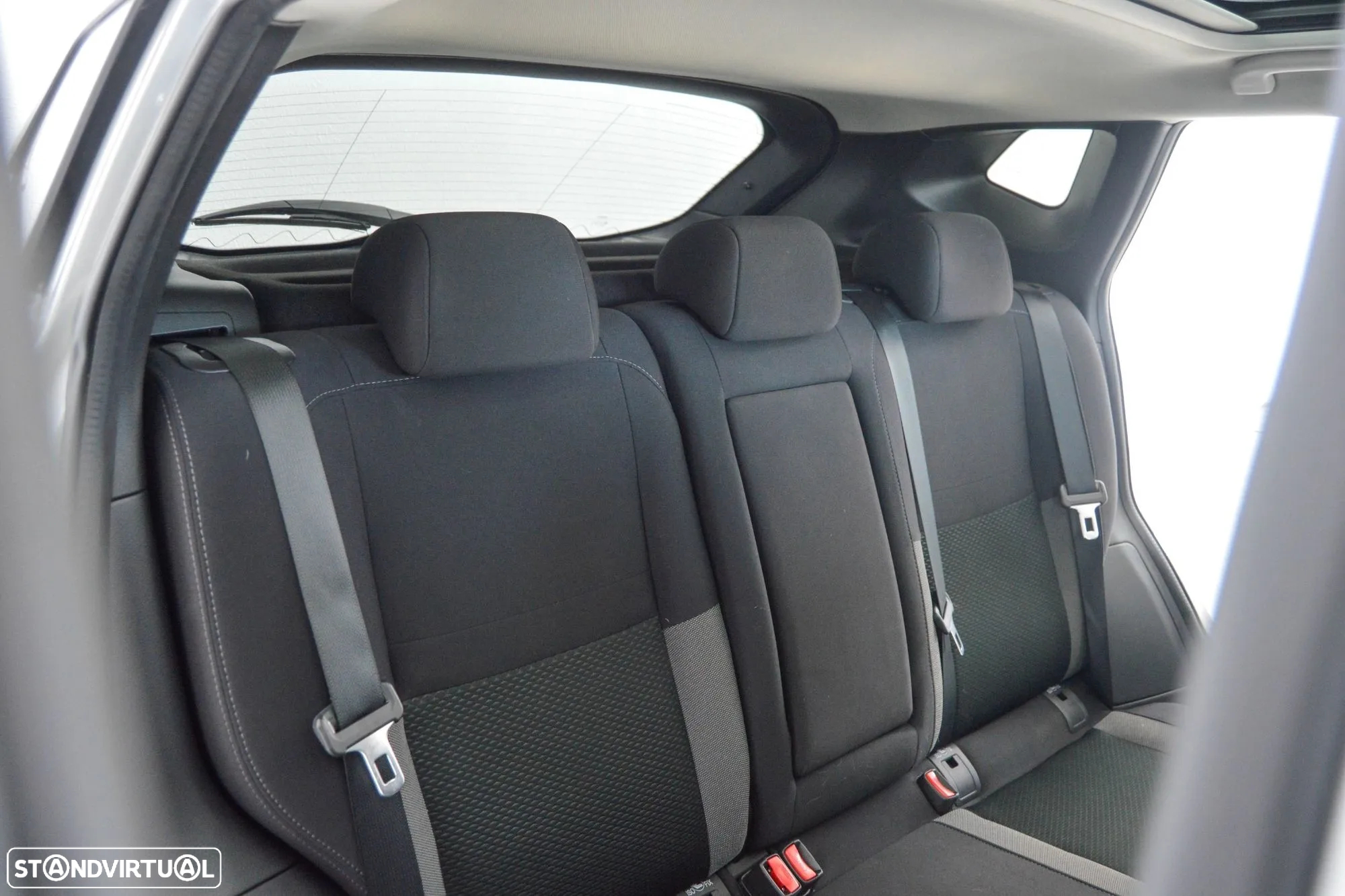 Nissan Qashqai 1.5 dCi N-Connecta J18 - 48