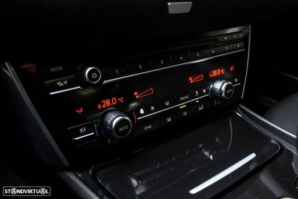 BMW 520 Gran Turismo d Line Luxury - 25