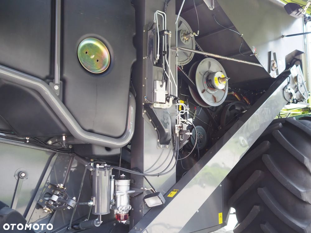 Claas Lexion 750 GPS + V770 - 11