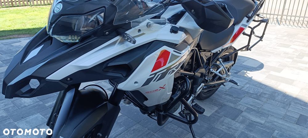 Benelli TRK 502X - 11