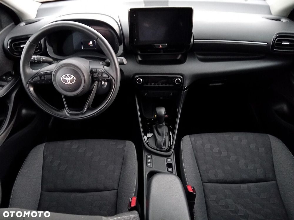 Toyota Yaris - 17