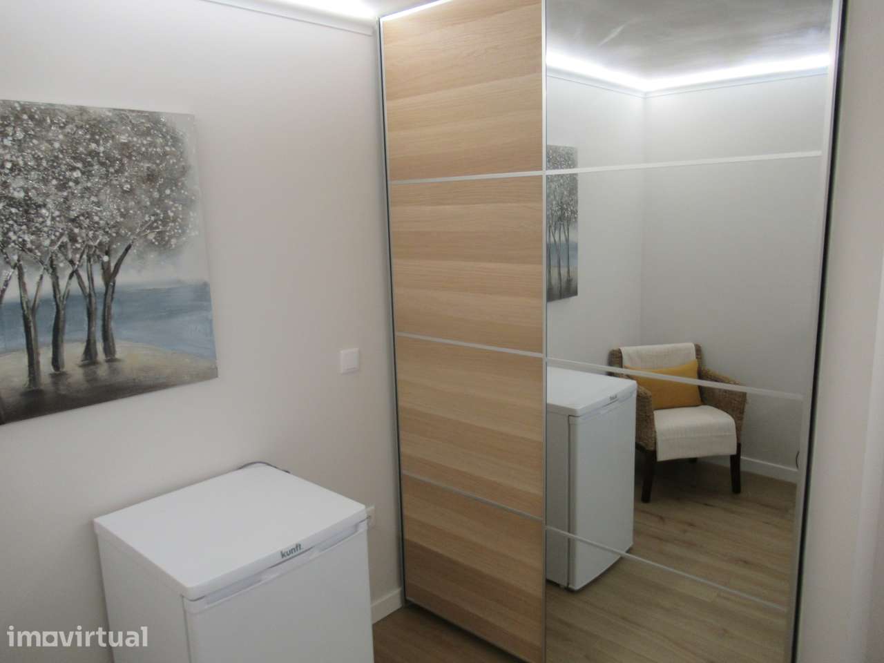 Quarto  individual em Vila Franca a 2 minutos do comboio. - Grande imagem: 4/8