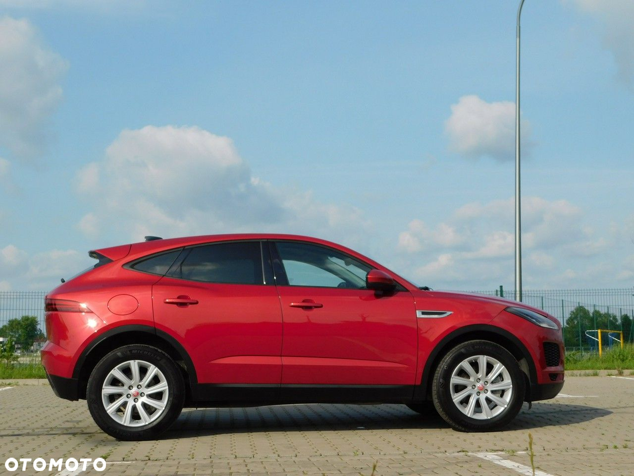 Jaguar E-Pace - 26