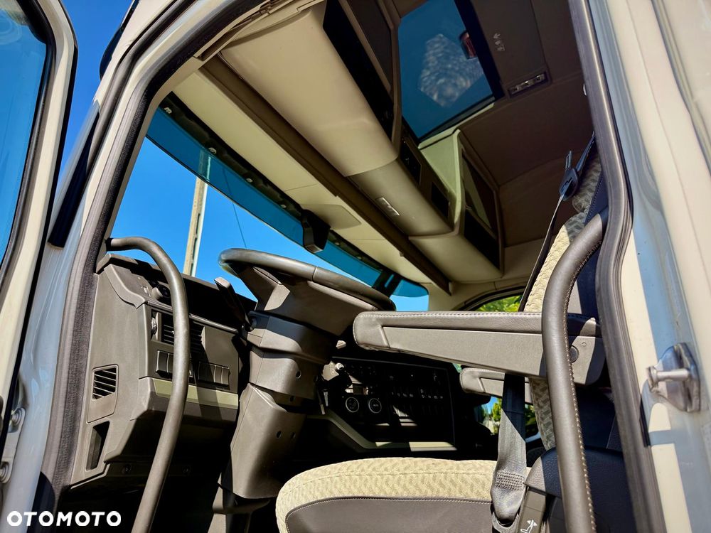 Volvo FH500 NOWY MODEL GLOBETROTTER XL E6 KLIMA SPROWADZONY - 23