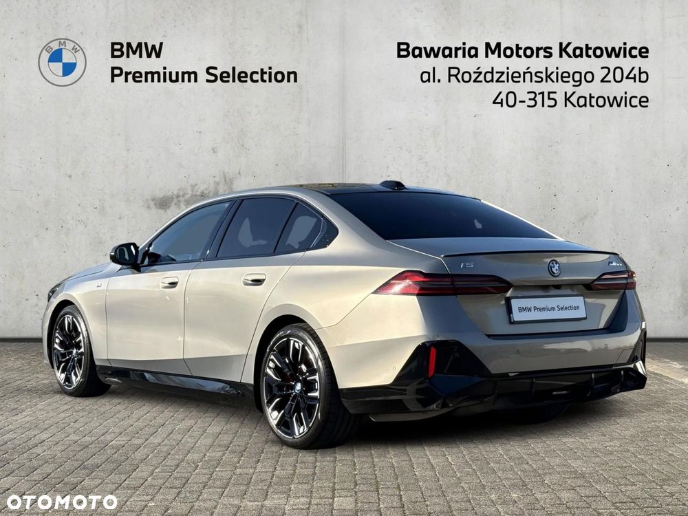 BMW i5 - 23