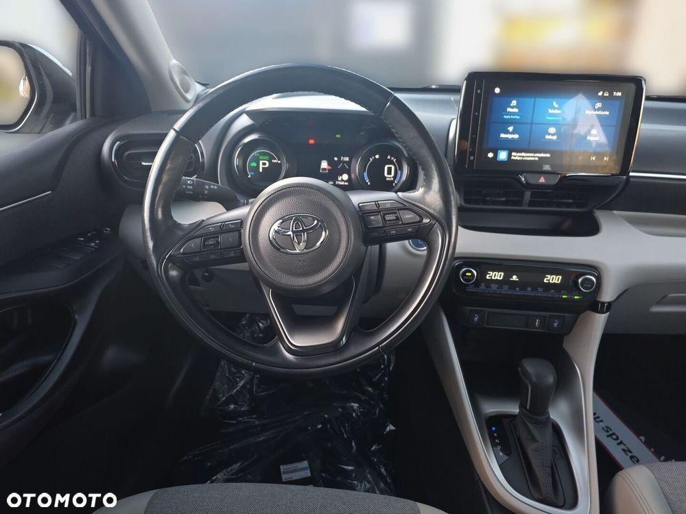 Toyota Yaris - 13