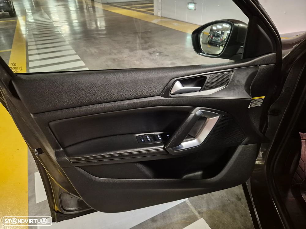 Peugeot 308 SW 1.6 e-HDi Allure - 26