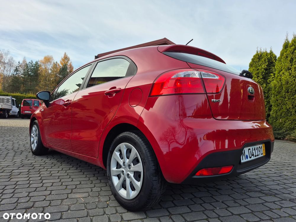 Kia Rio 1.2 Attract - 17
