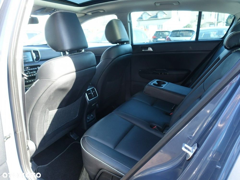 Kia Sportage - 16