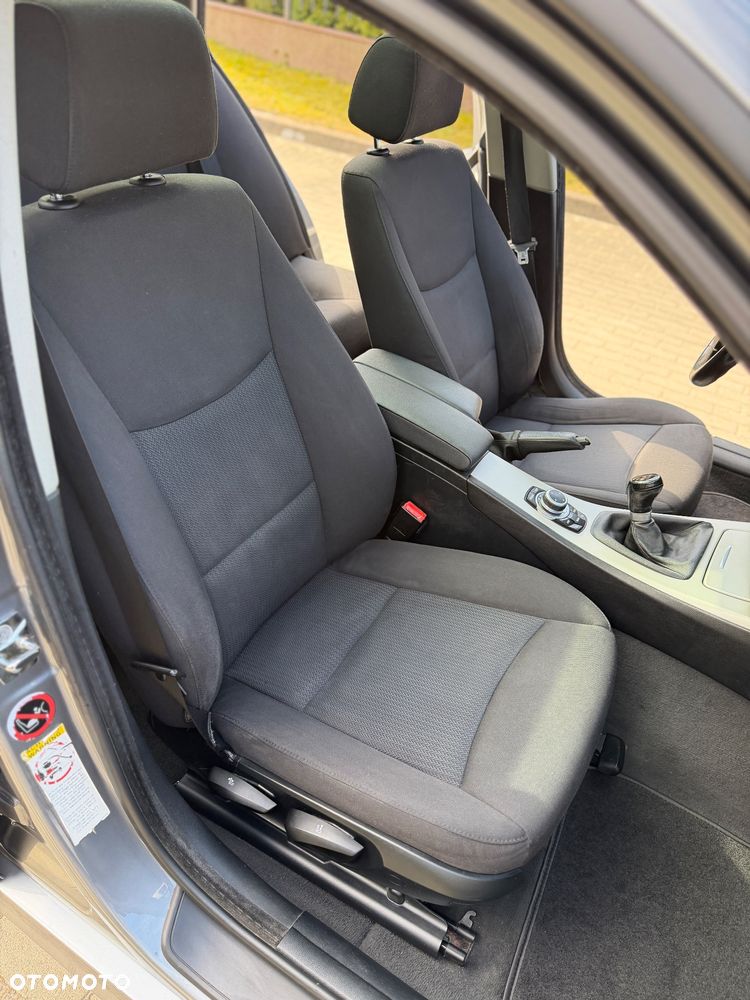 BMW Seria 3 320d - 22