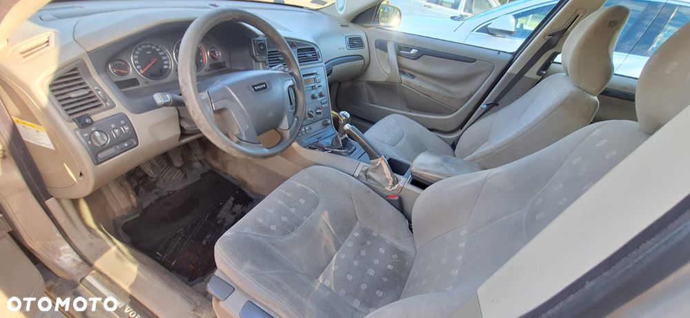 Volvo V70 2.4 - 14