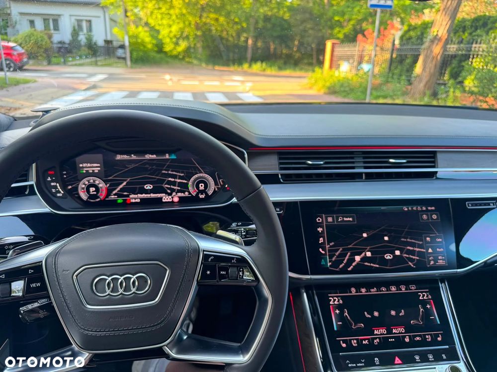 Audi A8 - 30