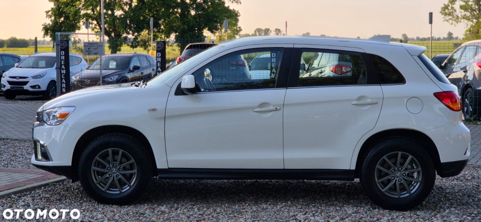 Mitsubishi ASX - 10