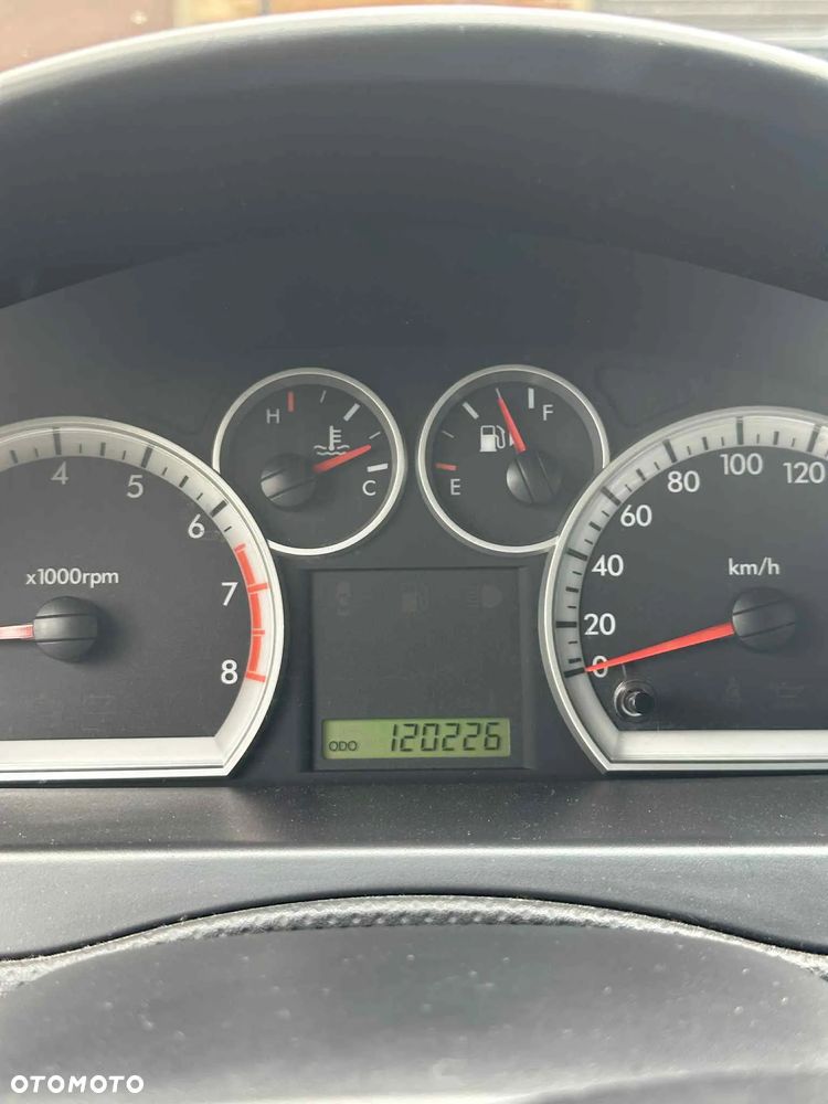 Chevrolet Aveo 1.2 16V Base / Classic - 10