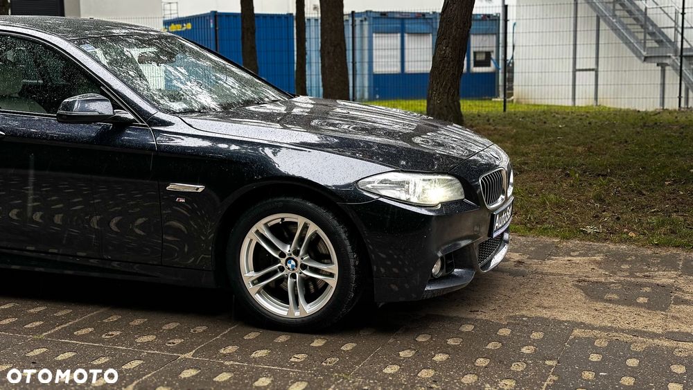 BMW Seria 5 528i xDrive Sport-Aut Luxury Line - 10