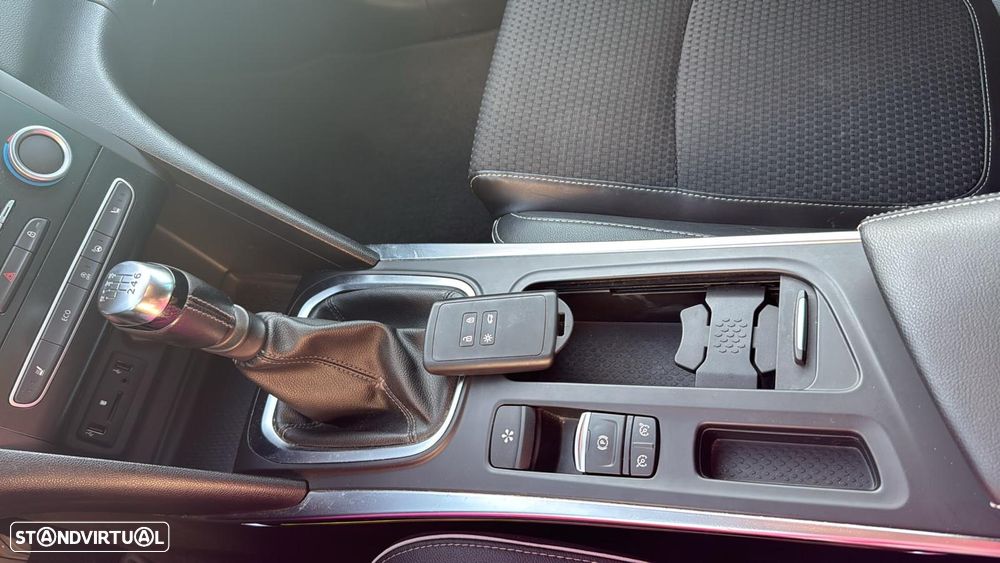 Renault Mégane ENERGY dCi 130 Start & Stop Bose Edition - 6