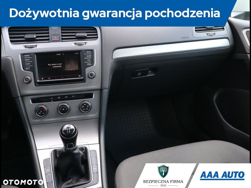 Volkswagen Golf - 9