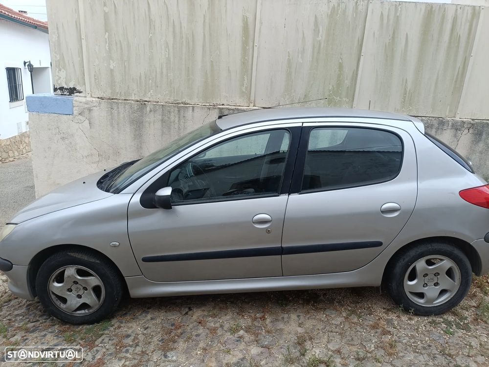 Peugeot 206 1.1 XT - 4