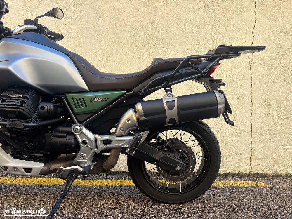 Moto Guzzi V85 TT Centenário - 14