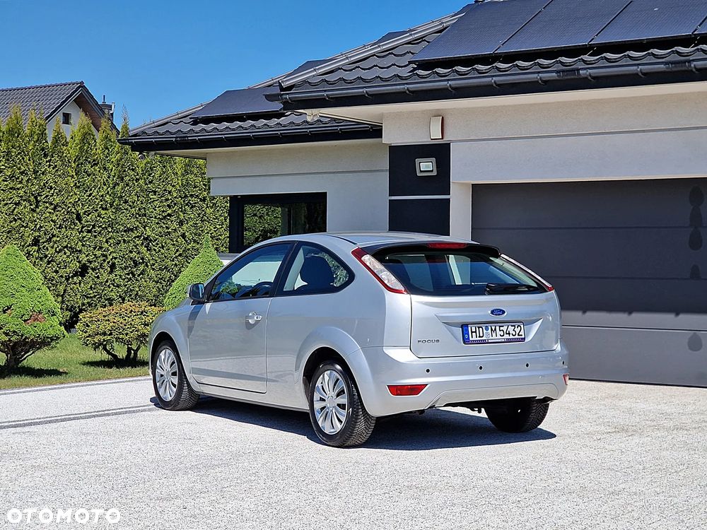 Ford Focus 1.6 16V Connect - 21