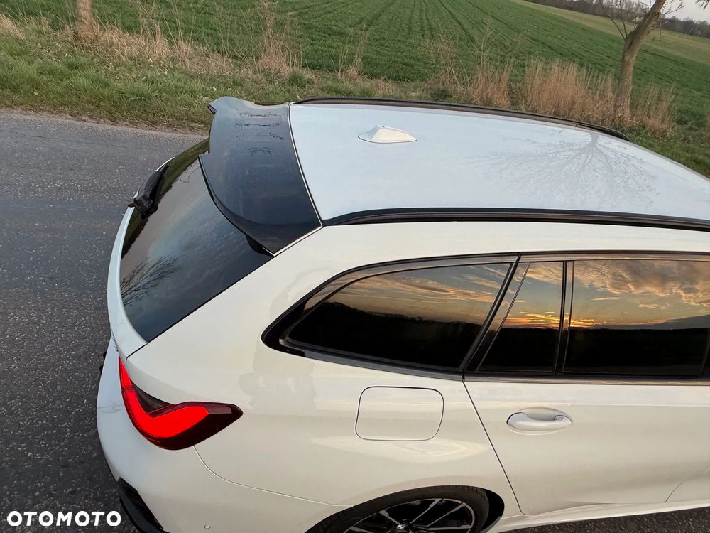 BMW Seria 3 330e xDrive M Sport sport - 18