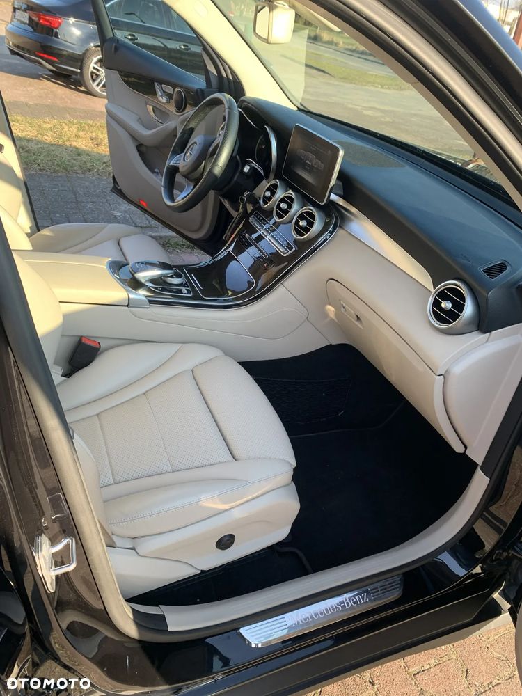 Mercedes-Benz GLC 300 4Matic 9G-TRONIC - 3