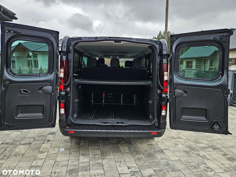 Renault Trafic - 25