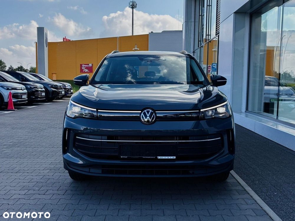 Volkswagen Tiguan - 13