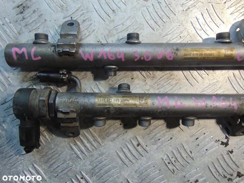 Listwa wtryskowa mercedes ML w164 3,0 v6 kpl - 1