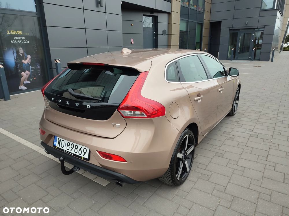 Volvo V40 T2 Summum - 5