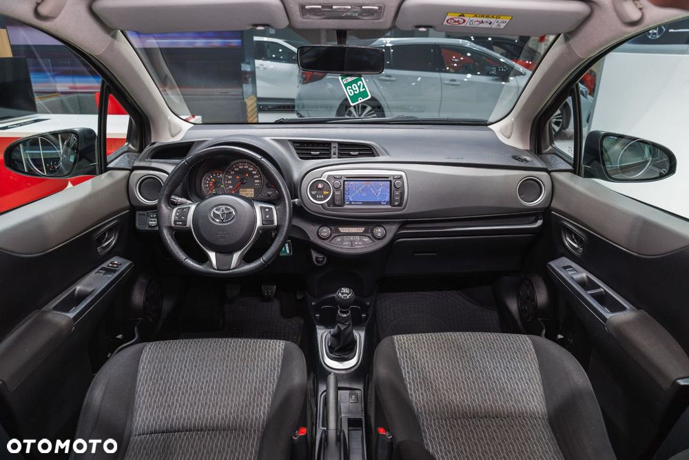 Toyota Yaris - 7