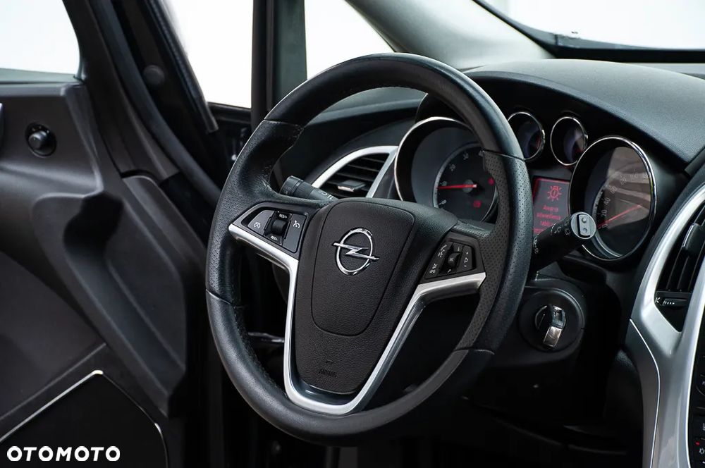 Opel Astra 1.6 Turbo Edition Sport - 25