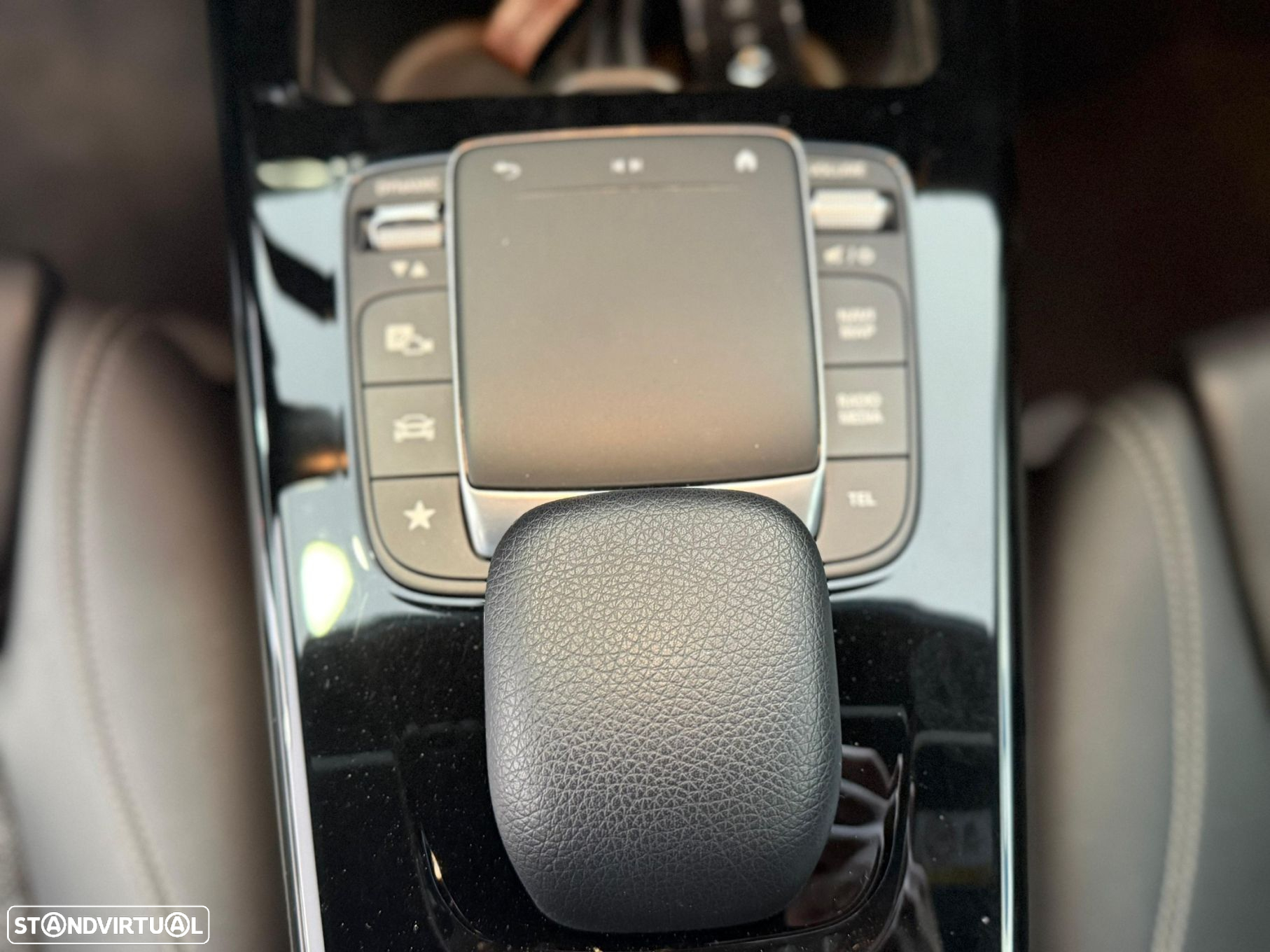 Mercedes-Benz A 180 Limousine d Progressive Aut. - 10