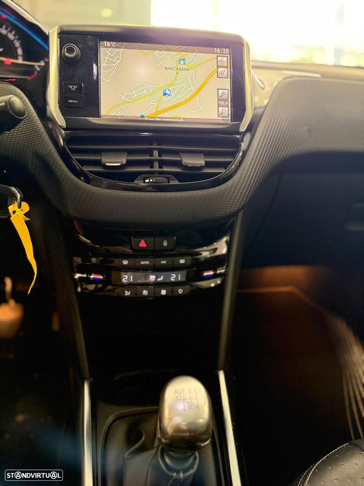 Peugeot 2008 1.6 e-HDi Allure - 7