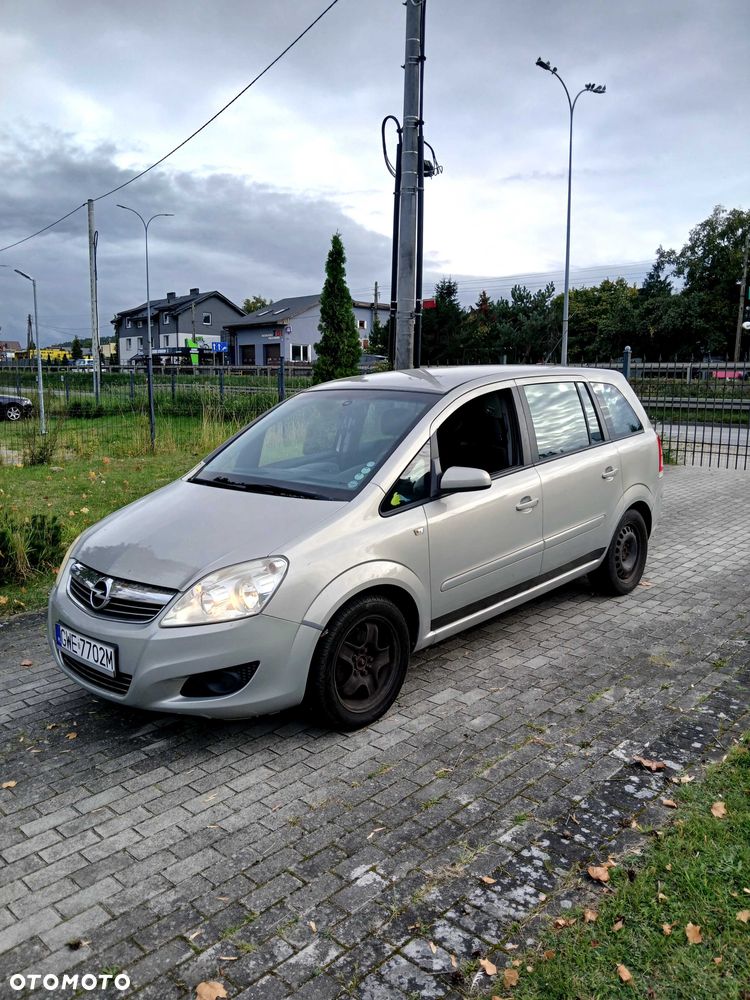 Opel Zafira - 1