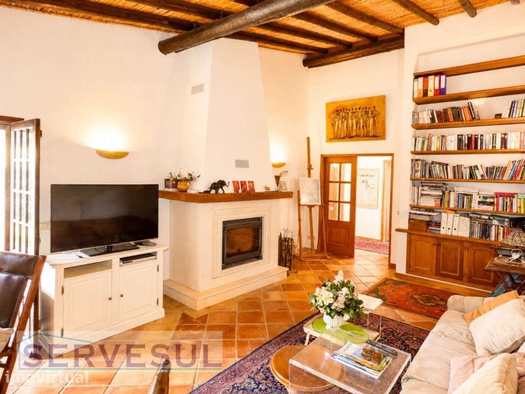 Quinta com 8,4 hectares, duas casas, arrecadações e barragem, local... - Grande imagem: 4/39
