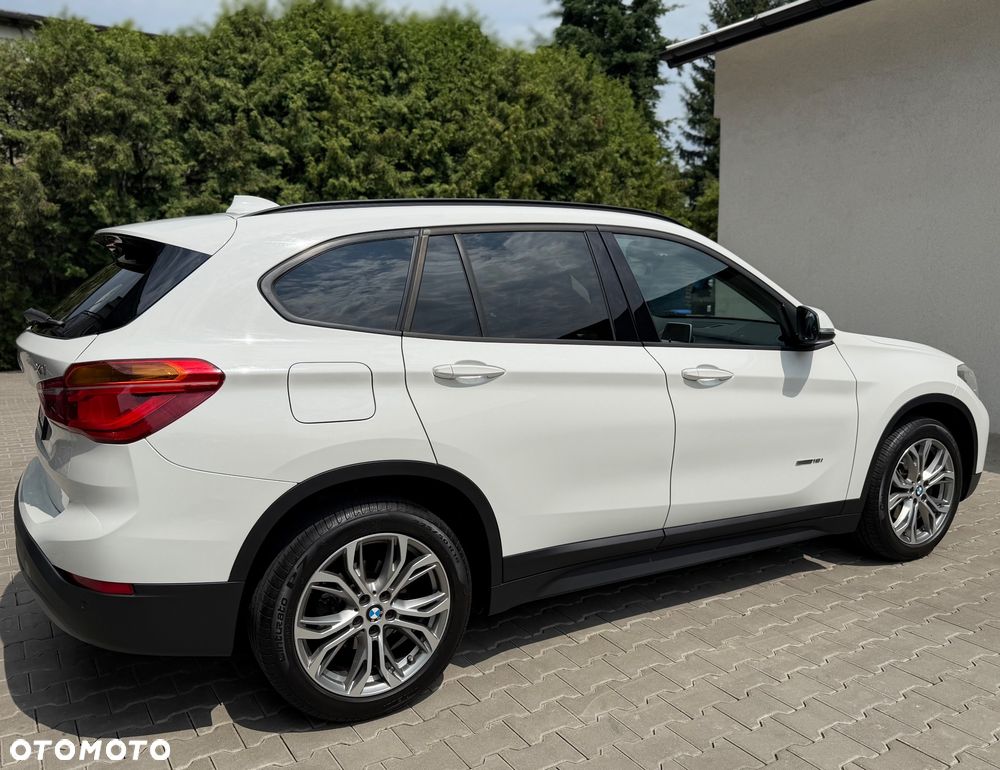 BMW X1 sDrive18i - 22
