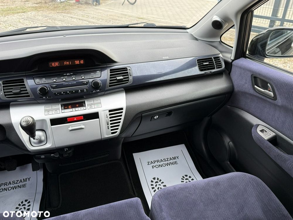 Honda FR-V - 24