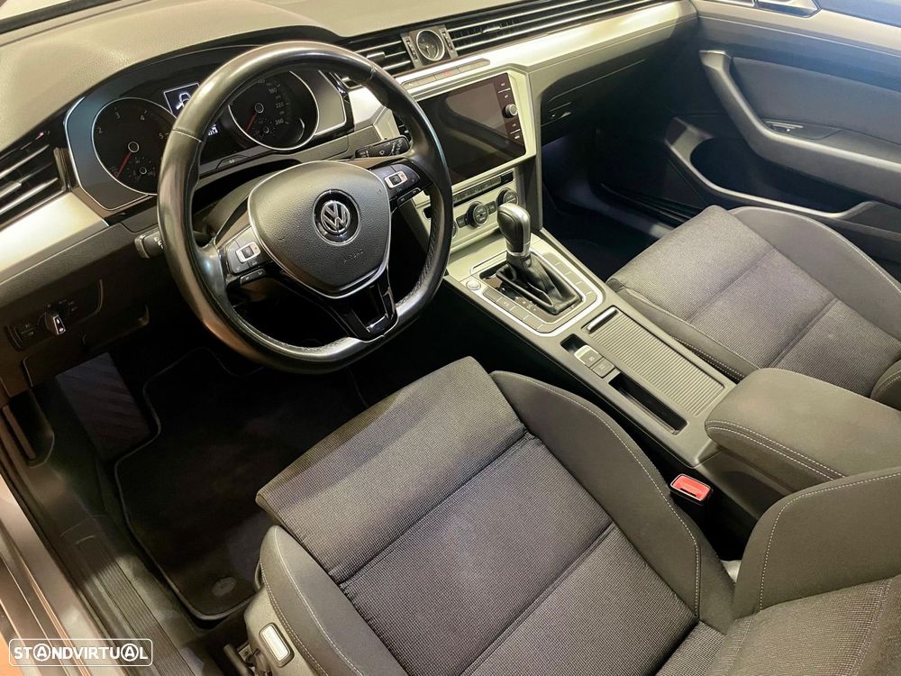 VW Passat Variant 2.0 TDi Confortline DSG - 16