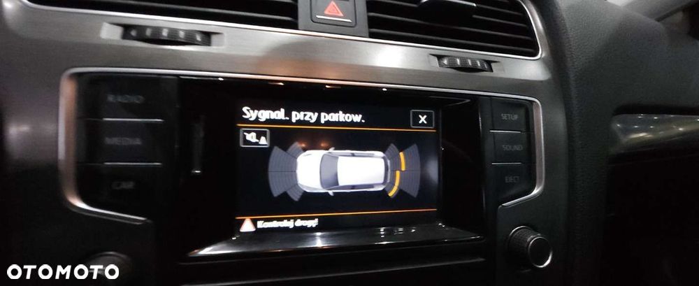 Volkswagen Golf - 35