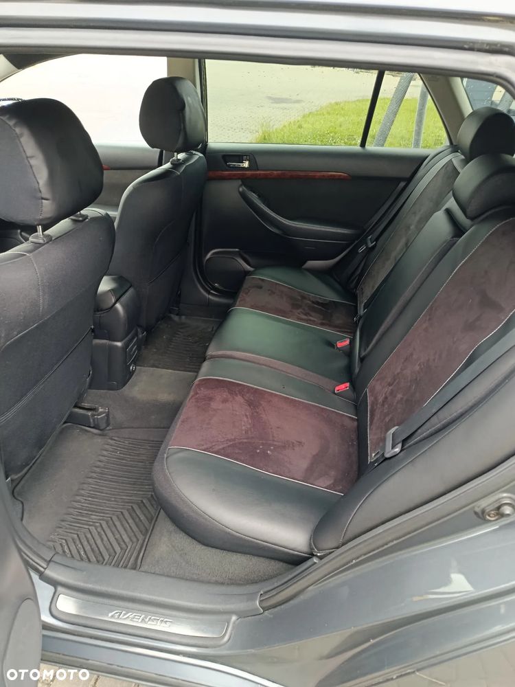 Toyota Avensis 1.8 VVT-i - 6
