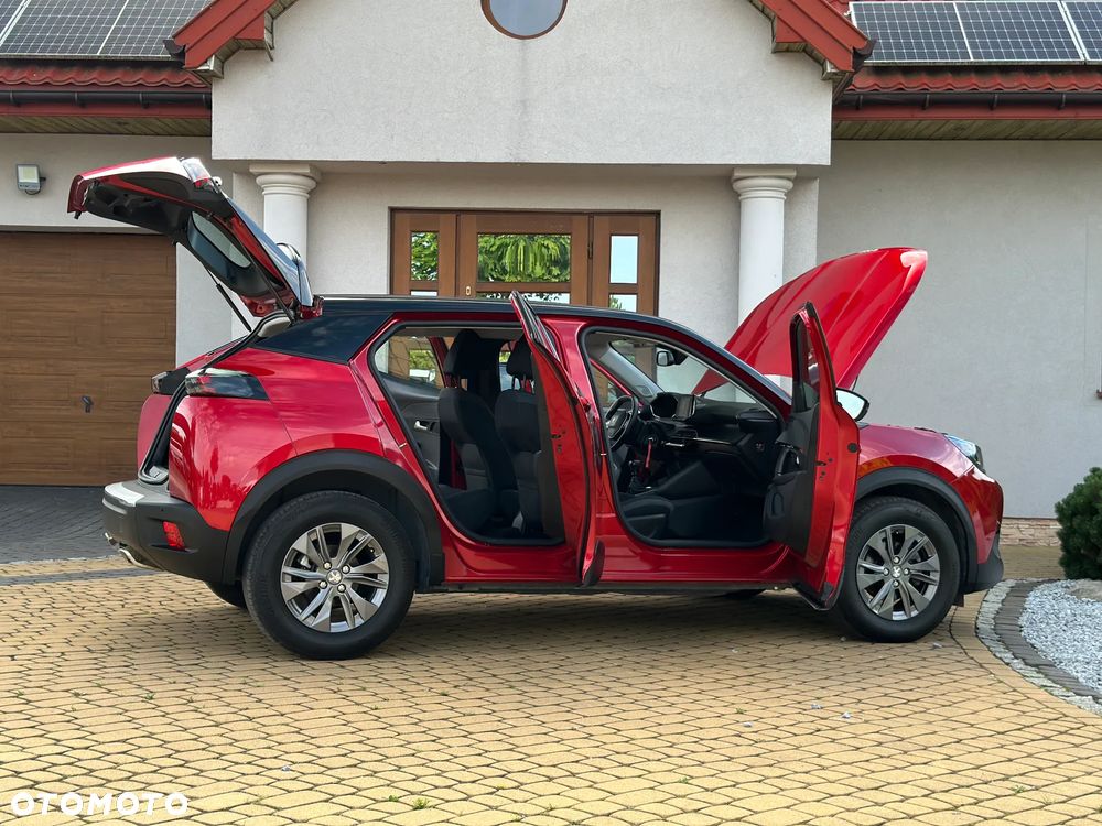 Peugeot 2008 1.2 Pure Tech GPF Allure S&S - 17
