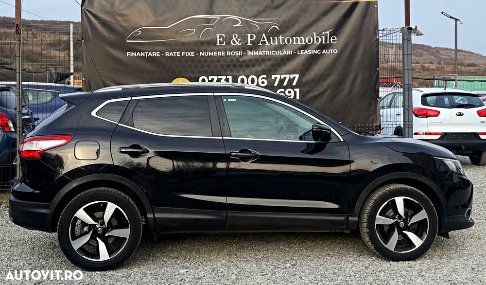 Nissan Qashqai 1.6 DCI Xtronic TEKNA - 11