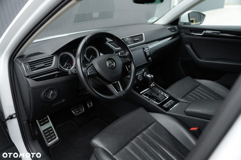 Skoda Superb 2.0 TDI L&K DSG - 11