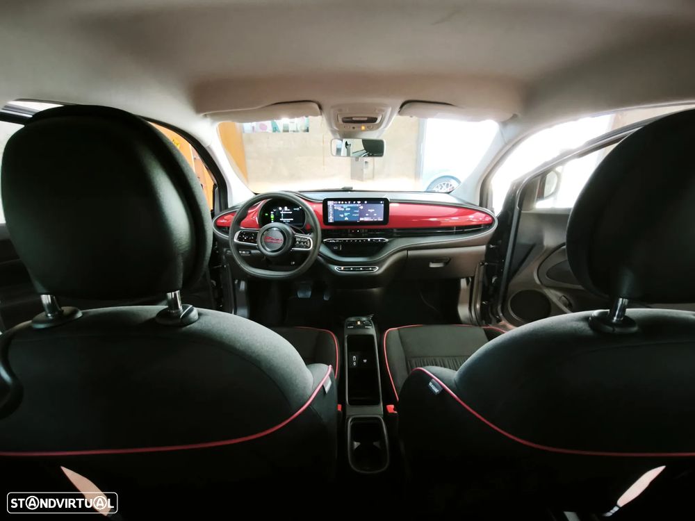 Fiat 500e 23,8kWh Red - 8