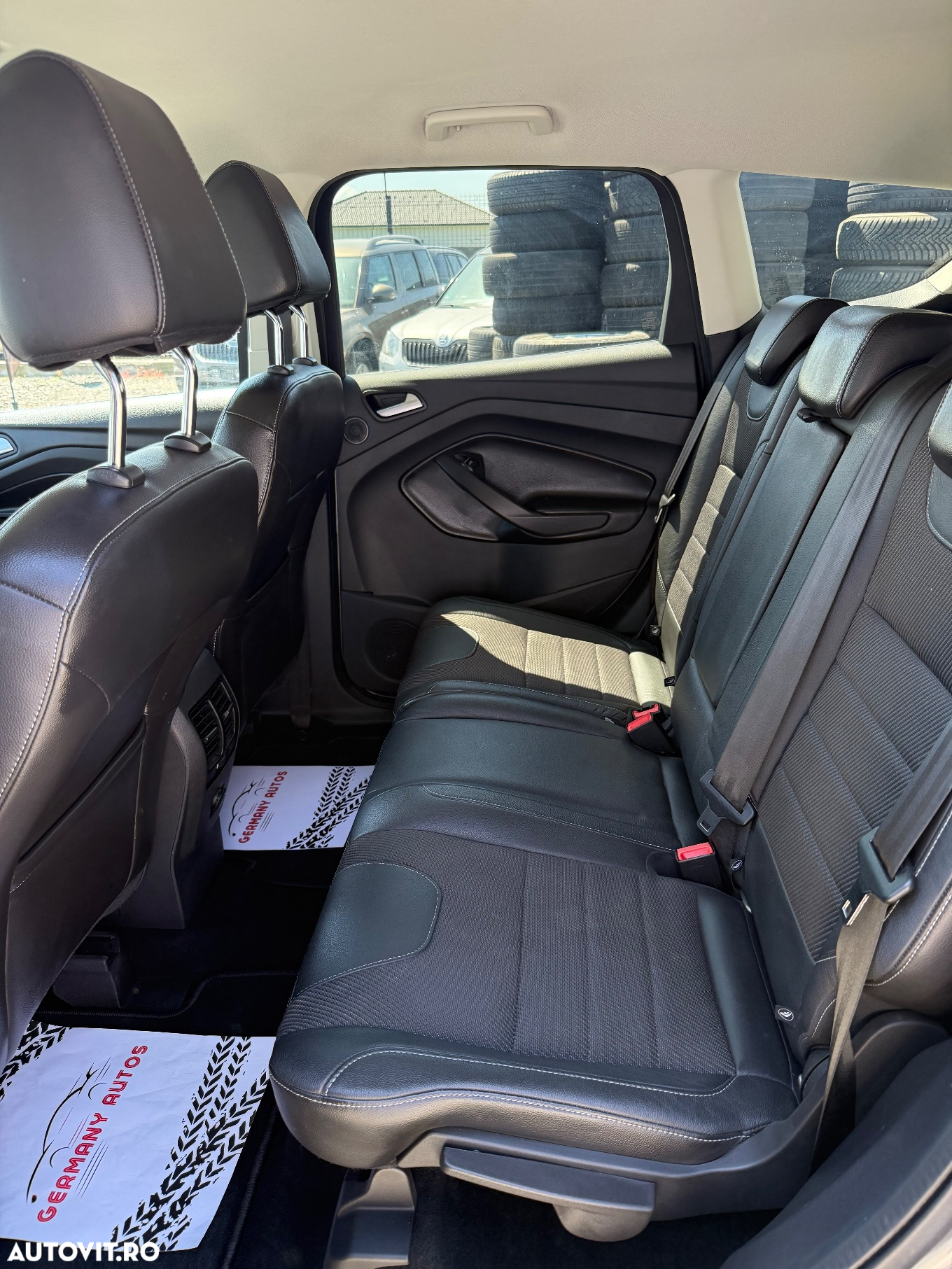 Ford Kuga 1.6 EcoBoost 2x4 Titanium - 10