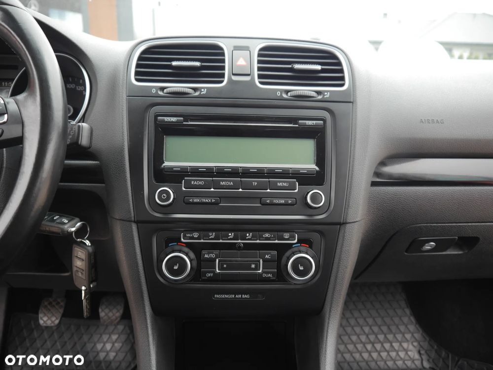 Volkswagen Golf 1.6 TDI DPF BlueMotion Technology Team - 9