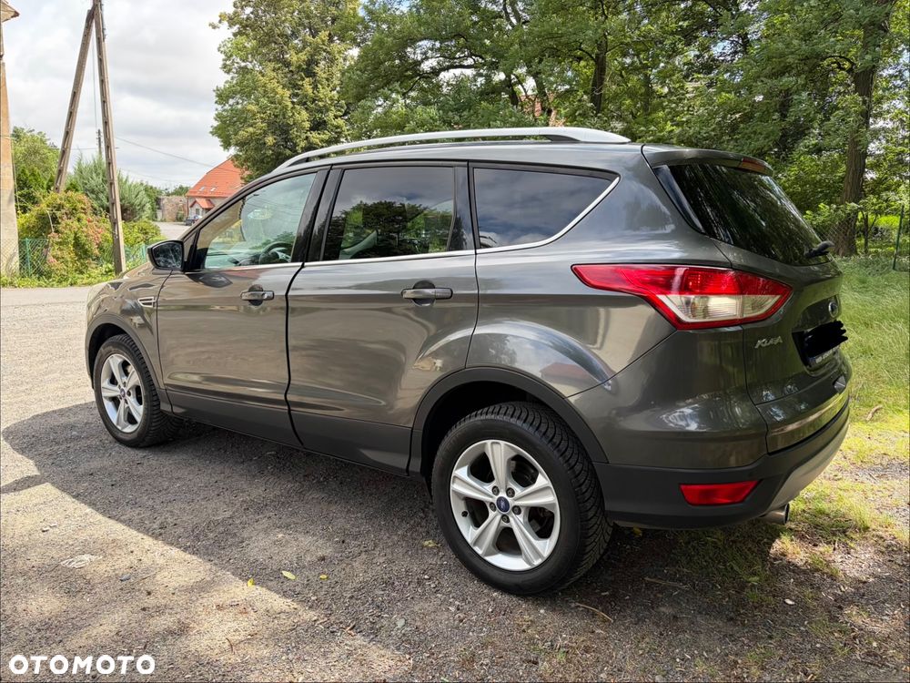 Ford Kuga 2.0 TDCi FWD Titanium - 4