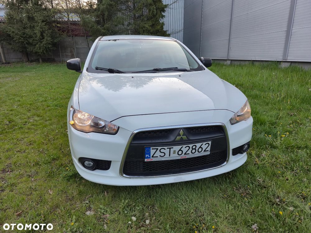 Mitsubishi Lancer Sportback 1.6 ClearTec - 2